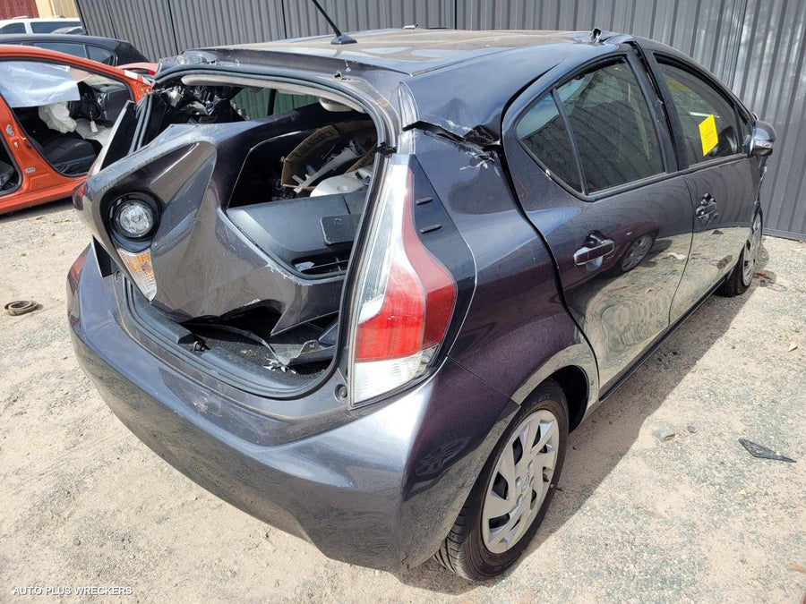 2015 Toyota Prius Radio Cd Dvd Sat Tv