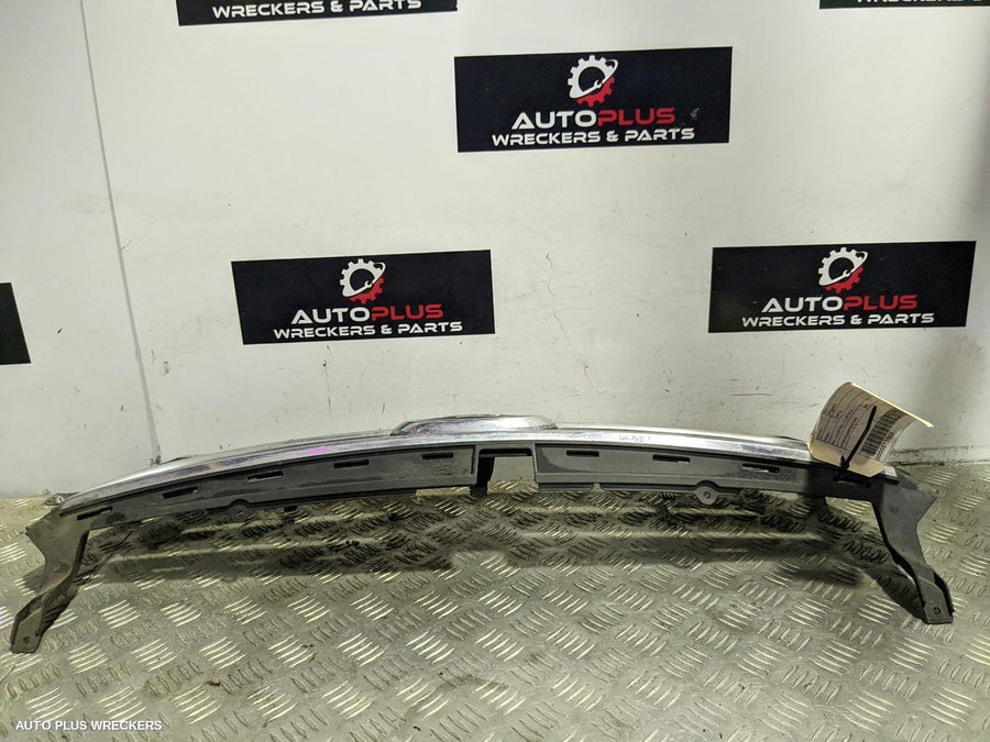 2010-2014 Ford Mondeo Grille