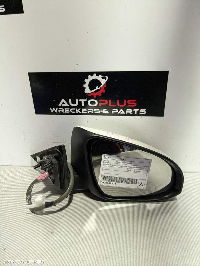 2012-2015 Toyota Aurion Right Door Mirror