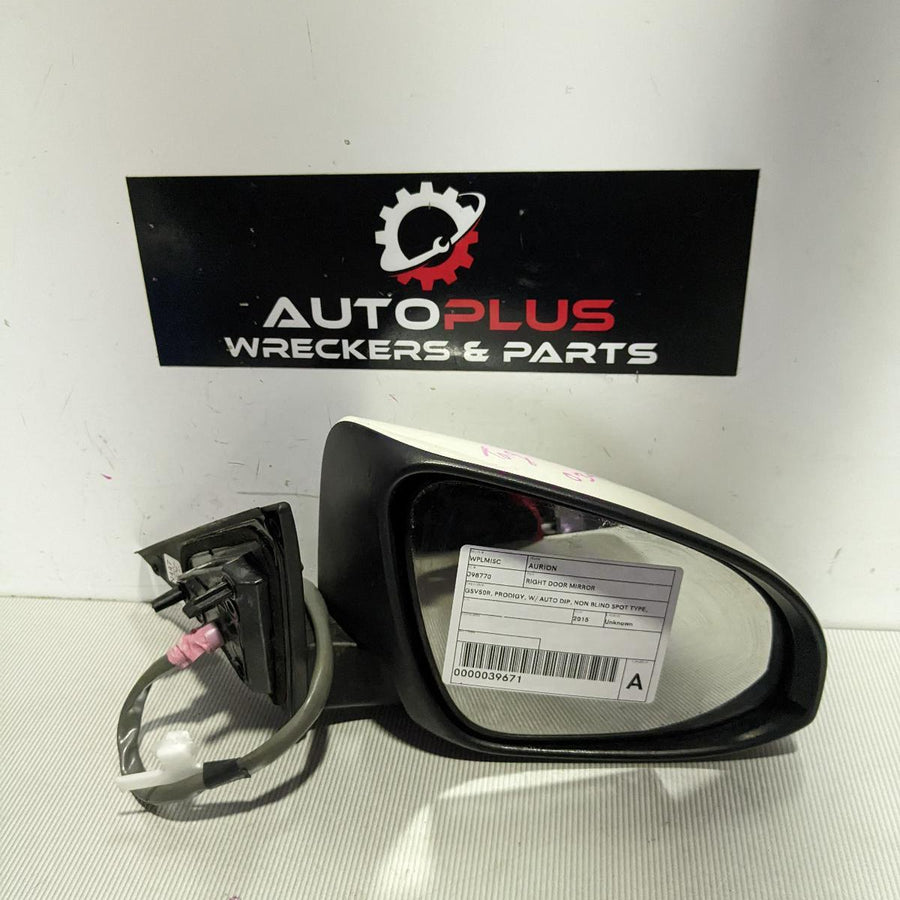 2012-2015 Toyota Aurion Right Door Mirror
