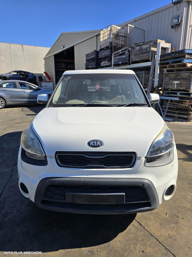 2009-2014 Kia Soul Door Trim