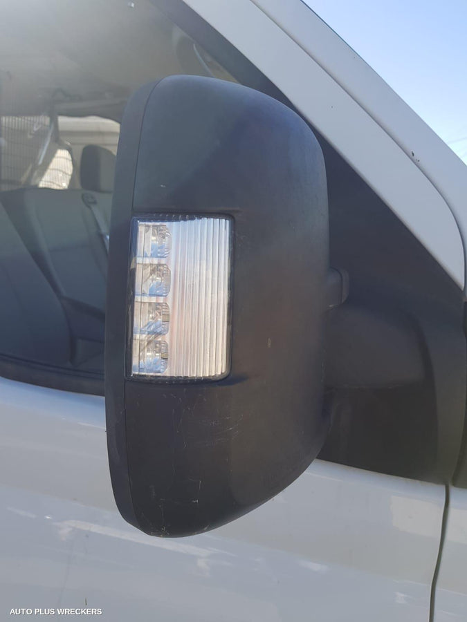 2015 Ldv V80 Left Front Door Window