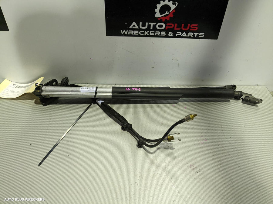 2009 Volvo Xc60 Hatch Strut
