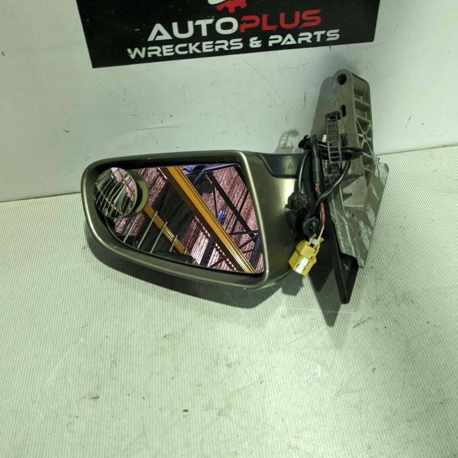 2002-2006 Audi A4 Right Door Mirror
