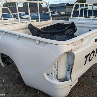 2015-2024 Toyota Hilux Ute Back