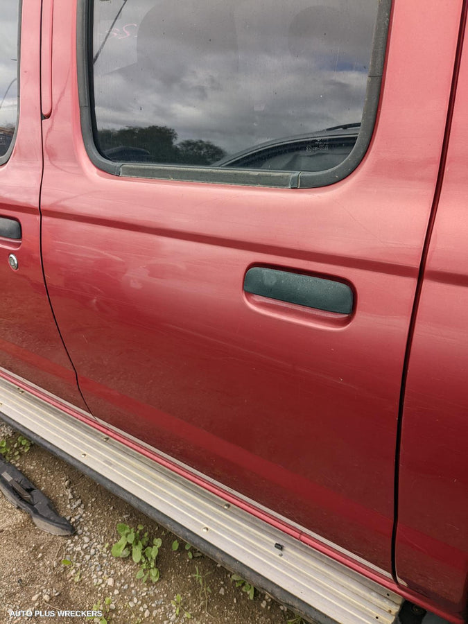 2008 Nissan Navara Left Guard