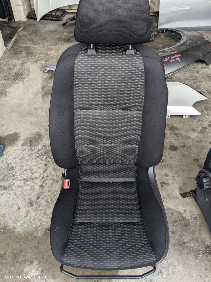 2009 Ford Falcon Front Seat
