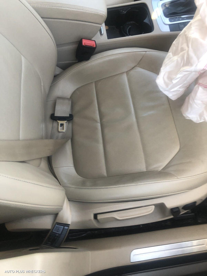 2014 Volkswagen Passat Door Boot Gate Lock