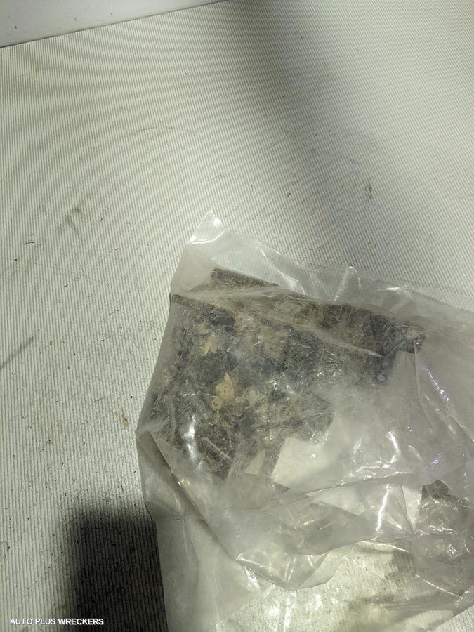 2016 Isuzu Dmax Spare Wheel Carrier