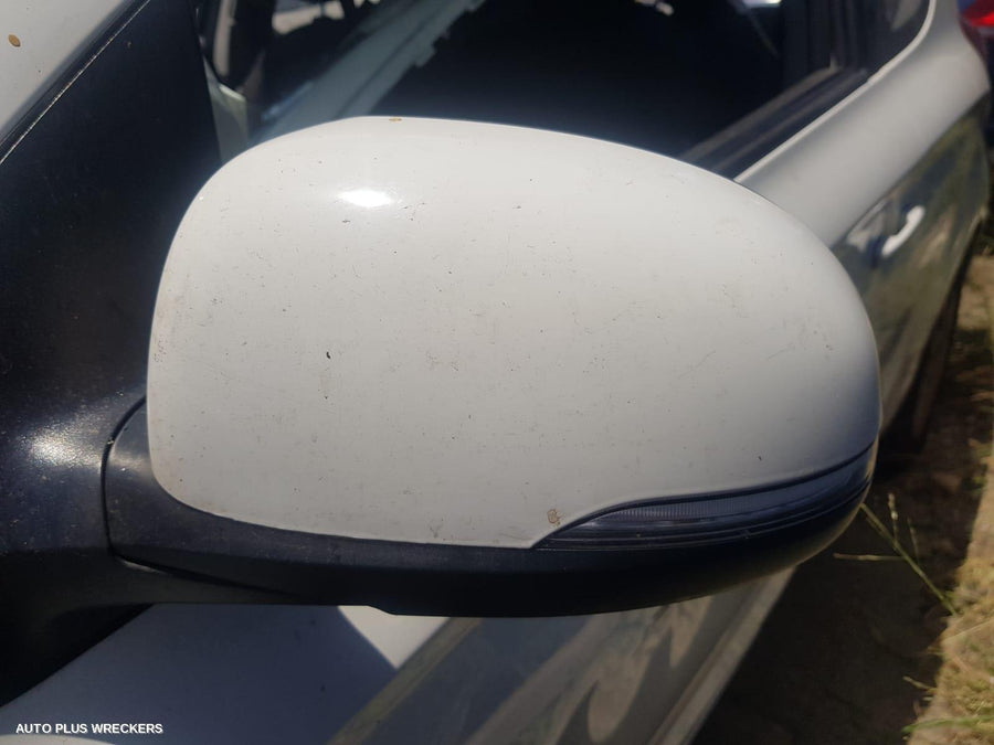 2014 Hyundai I20 Right Front Door Window