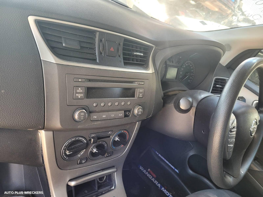 2014 Nissan Pulsar Right Door Mirror