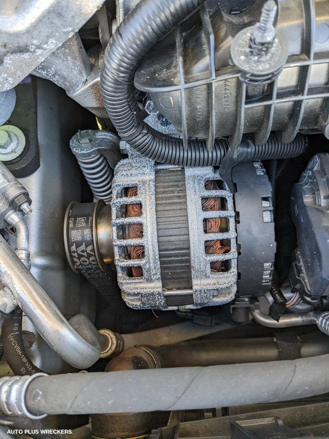 2016 Volvo S40 Left Front Door