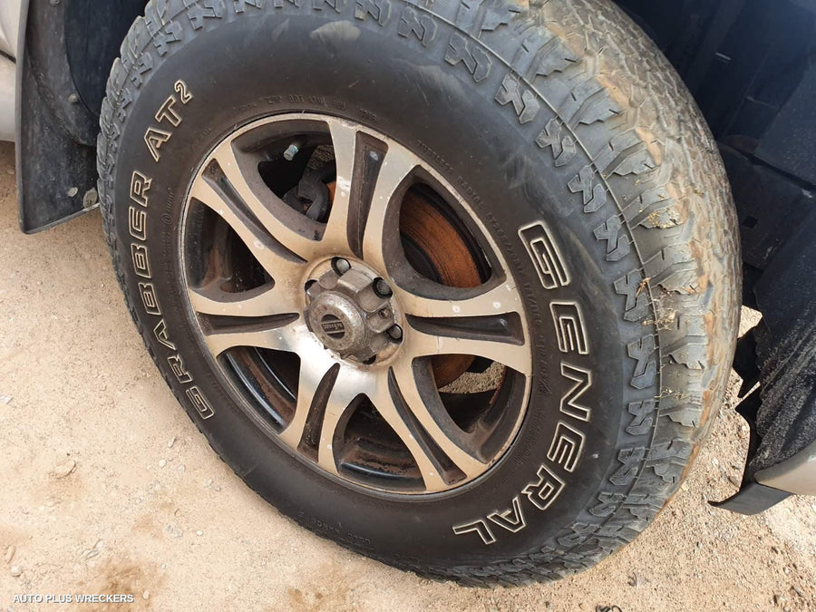 2006 Nissan Pathfinder Sunvisor