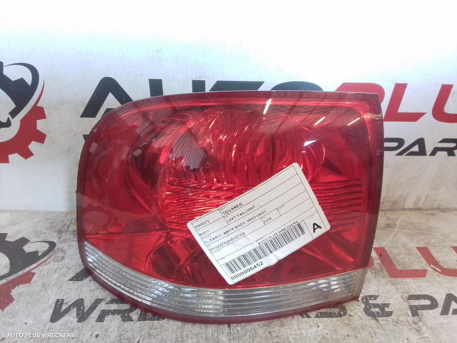 2004 Volkswagen Touareg Left Taillight