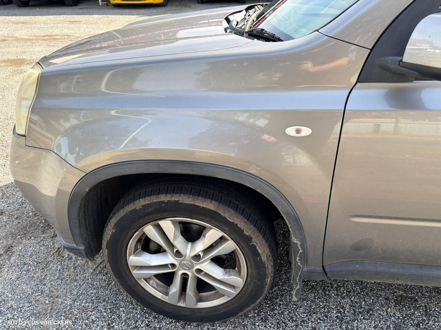 2011 Nissan Xtrail Sunvisor