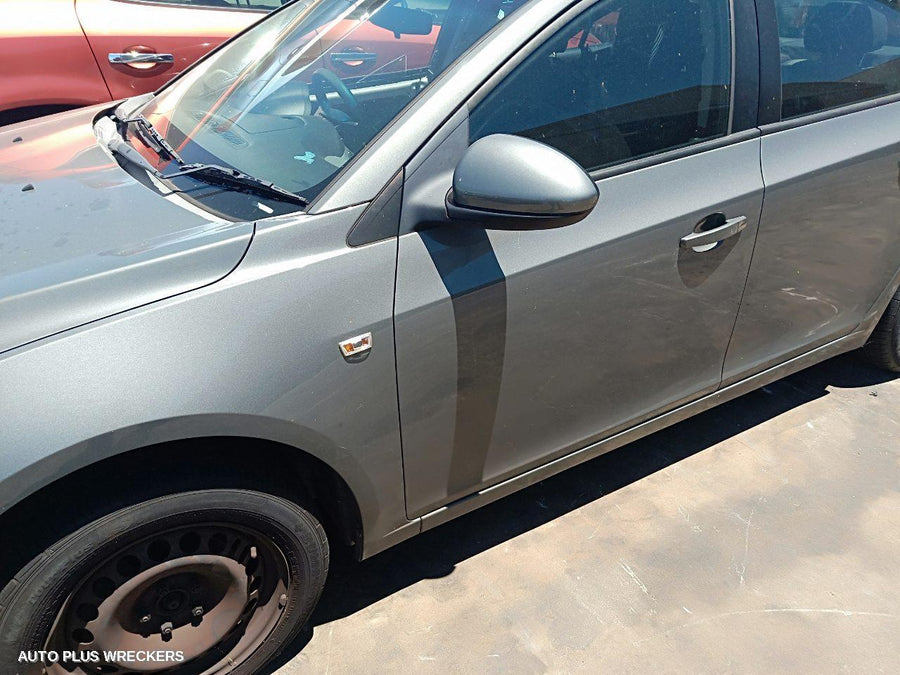 2009 Holden Cruze Left Front Door