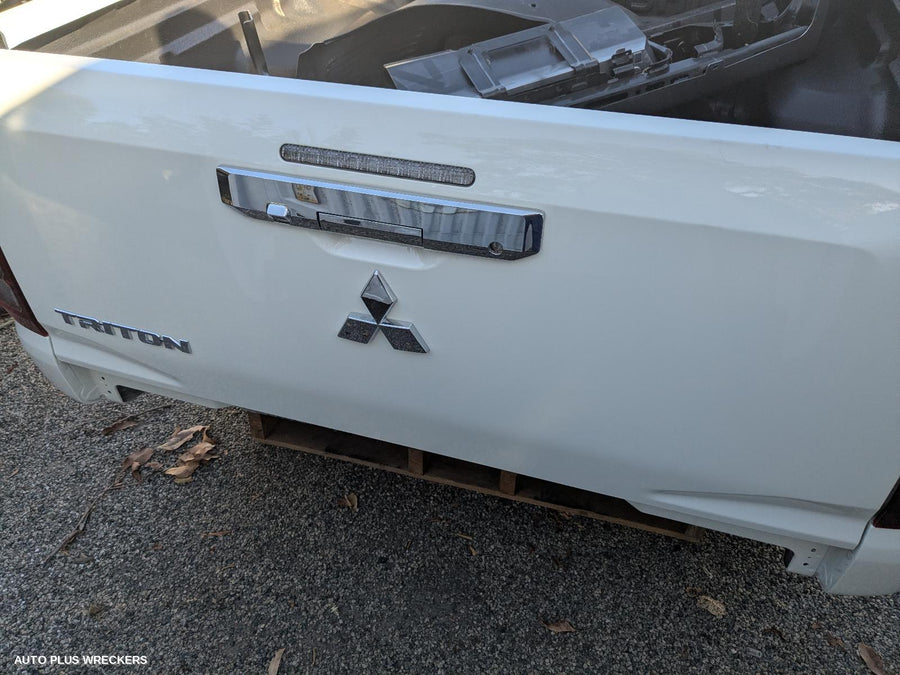 2023-2026 Mitsubishi Triton Bootlid Tailgate
