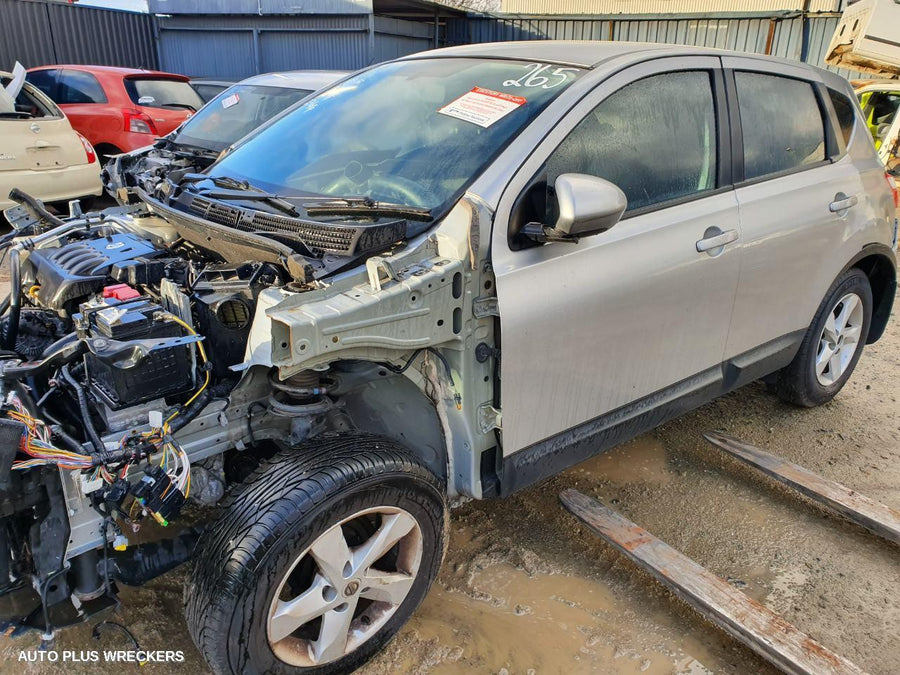 2011 Nissan Dualis Left Rear Door Window