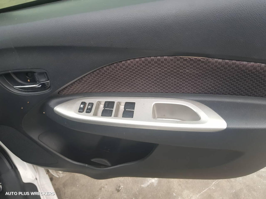 2006 TOYOTA YARIS PWR DR WIND SWITCH