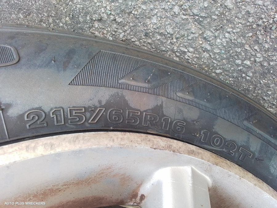 2006 Toyota Tarago Left Taillight