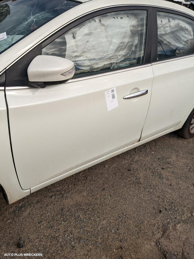 2015 NISSAN PULSAR LEFT REAR DOOR SLIDING