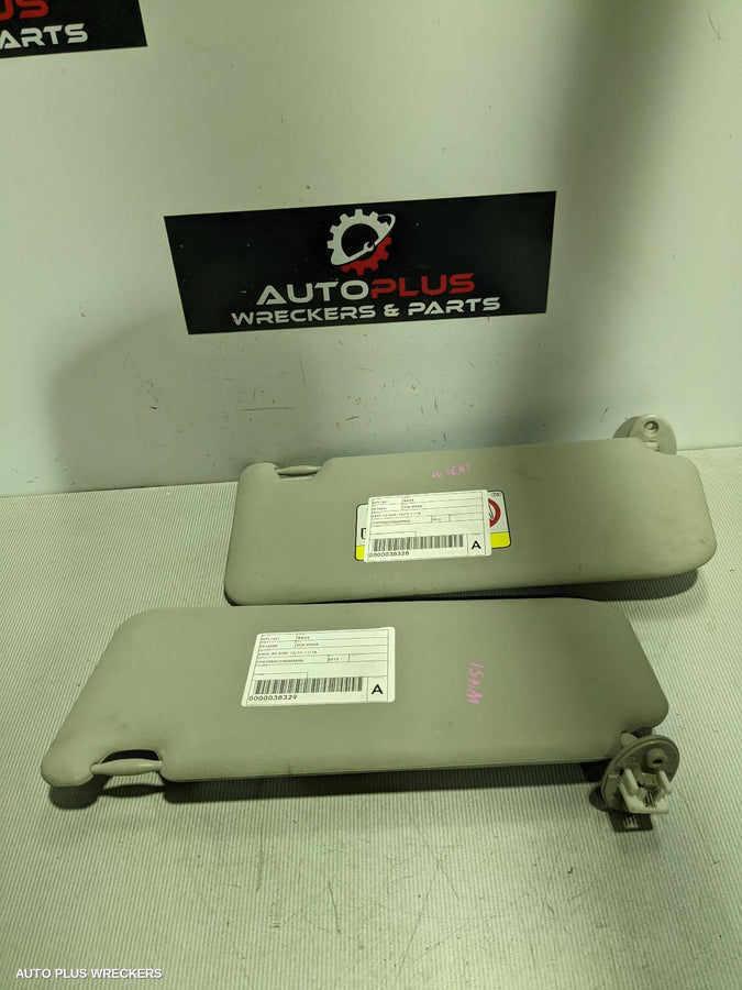 2013 TOYOTA RAV4 SUNVISOR