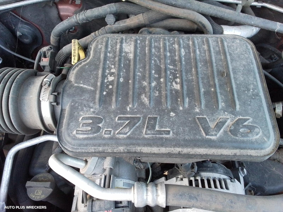 2007 Dodge Nitro Left Guard