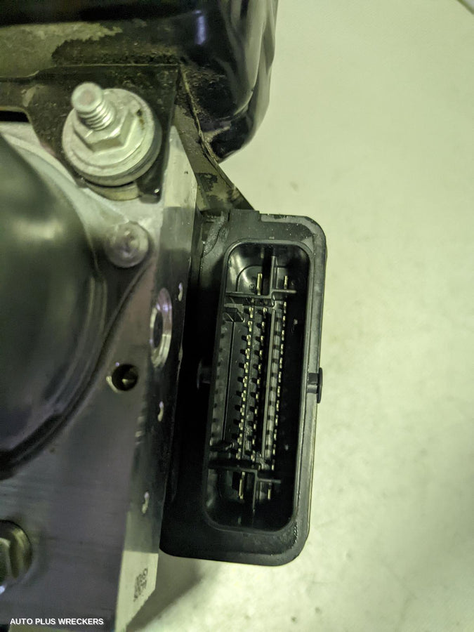 2016-2023 Mazda Cx9 Abs Pump Modulator