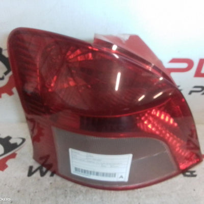2006 Toyota Yaris Left Taillight