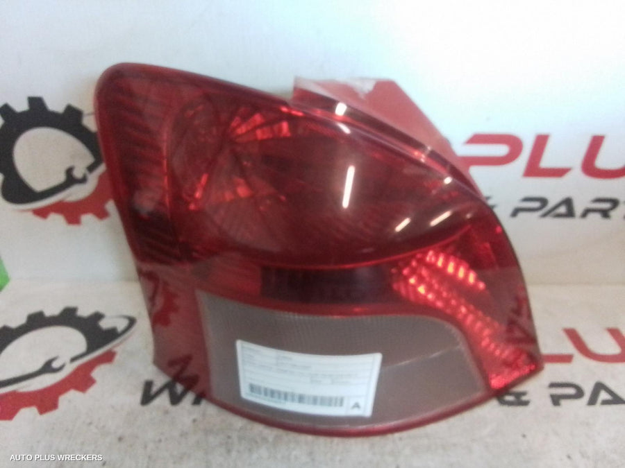2006 Toyota Yaris Left Taillight