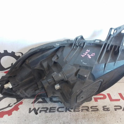 2006 Toyota Yaris Left Headlamp