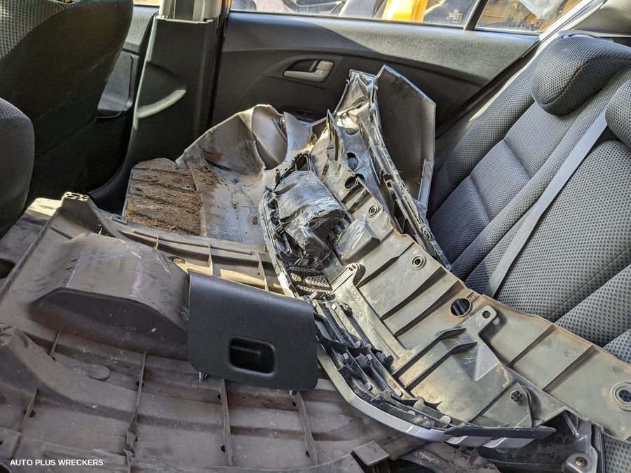 2012 Honda Insight Right Guard