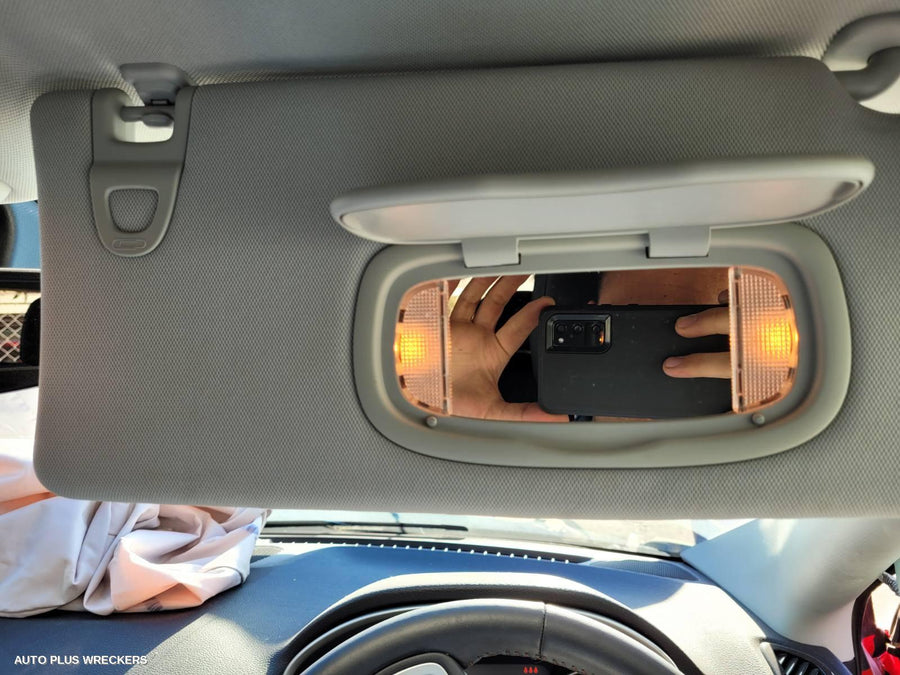 2018 Jeep Compass Left Front Door Window