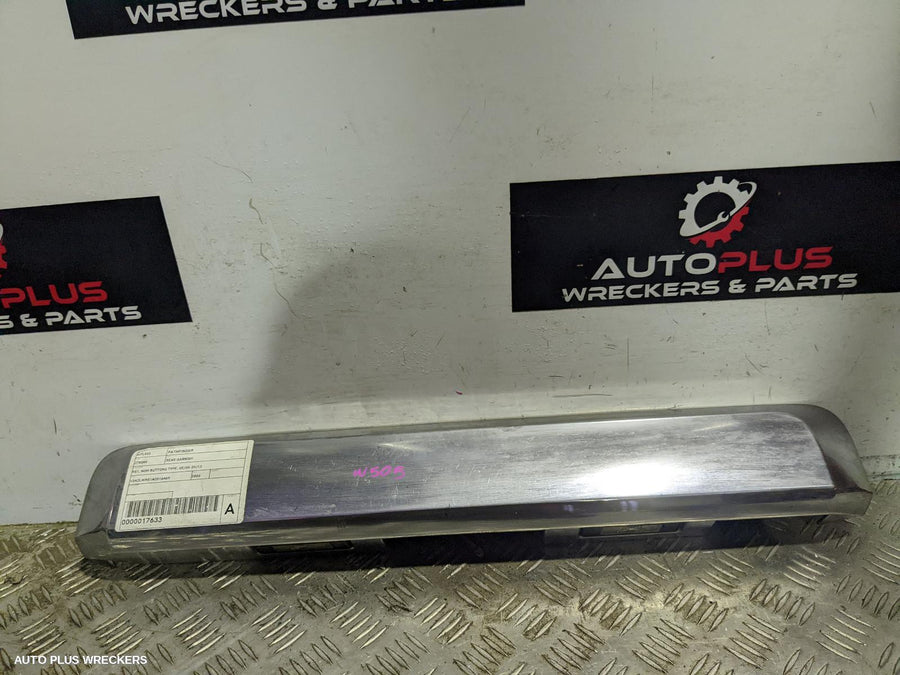 2006 Nissan Pathfinder Rear Garnish