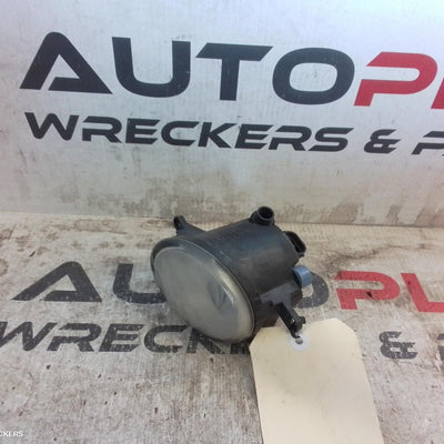2007-2009 Toyota Corolla Right Indicator Fog Side
