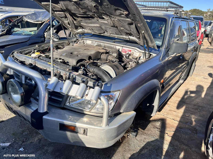 2002 Nissan Patrol Left Front Door