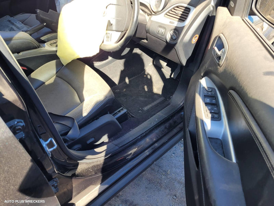 2015 Fiat Freemont Left Rear Door Sliding