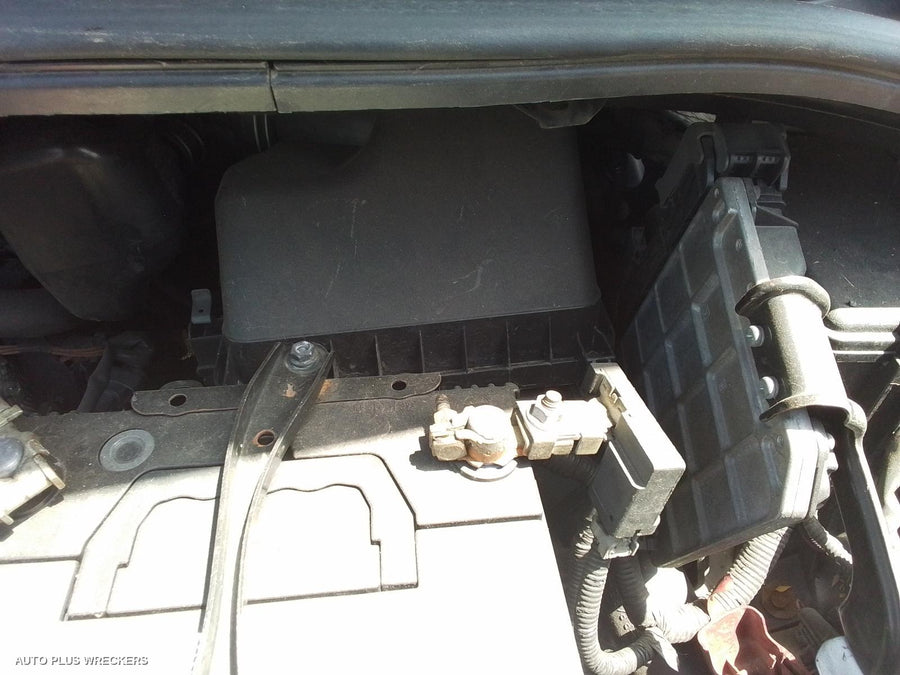 2006 Toyota Tarago Rear Garnish