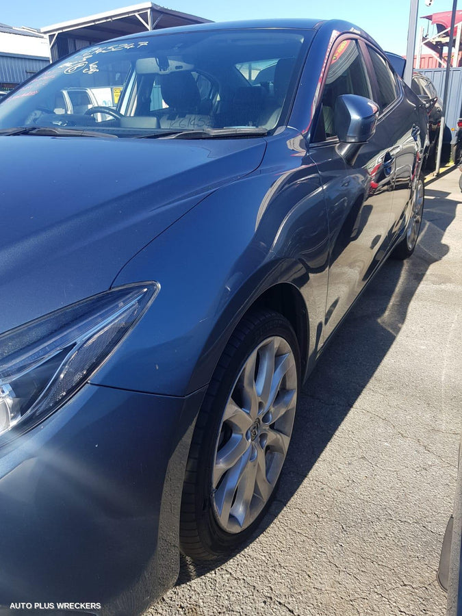 2016 Mazda 3 Left Front Door Window