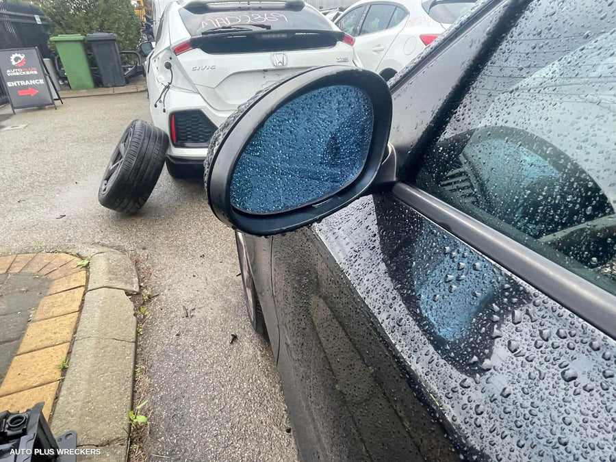 2009 Bmw 1 Series Left Rear Door Sliding