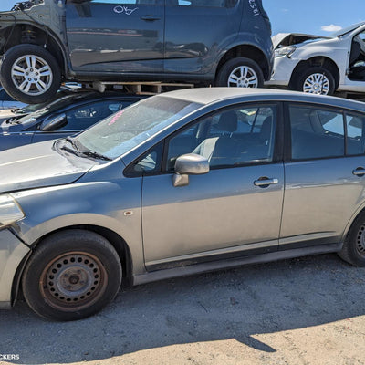 2004-2009 Nissan Tiida Left Taillight