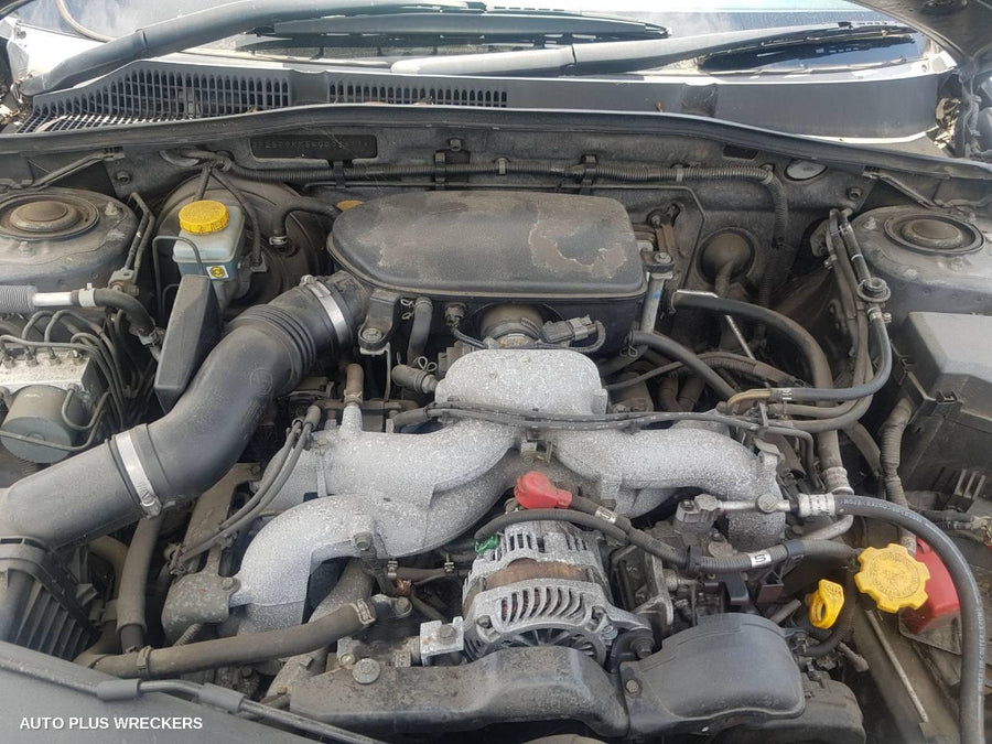 2003 Subaru Outback Right Guard