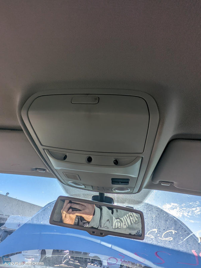 2015 Volkswagen Jetta Right Rear Door Sliding