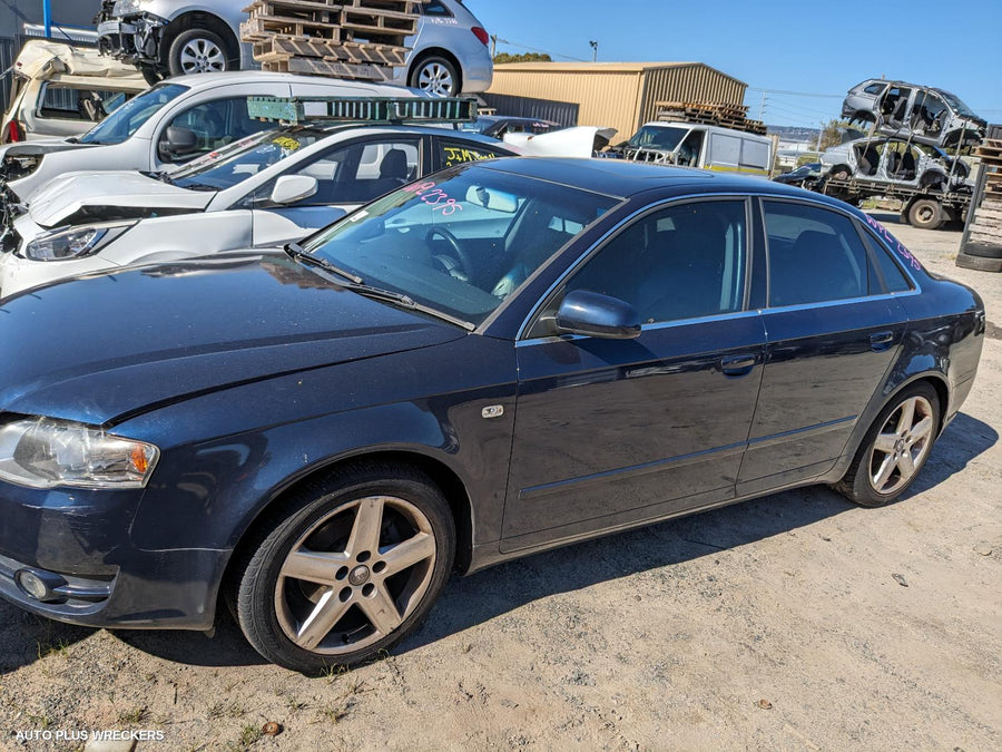 2006 Audi A4 Right Guard