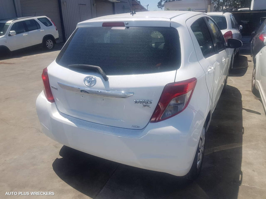 2013 Toyota Yaris Sunvisor