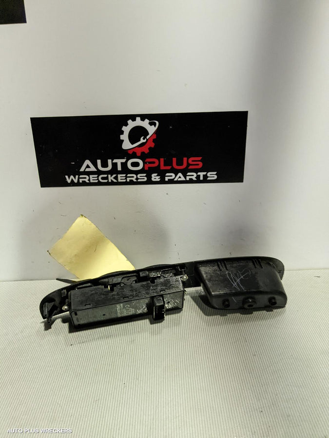 2008 Mitsubishi Triton Pwr Dr Wind Switch