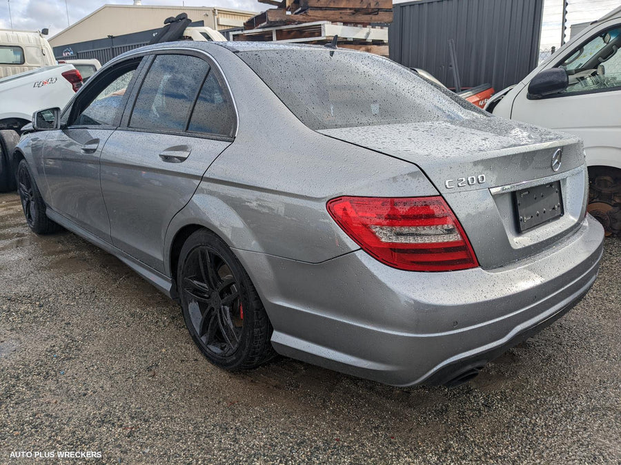 2013 Mercedes C Class Right Rear Door Sliding