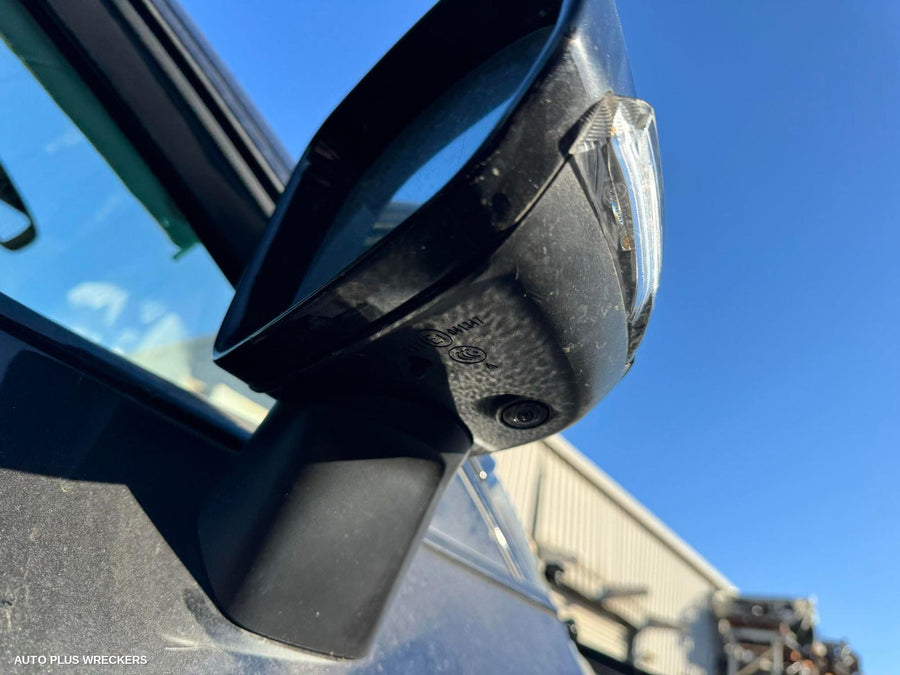 2022 Volvo Xc60 Left Front Lower Control Arm