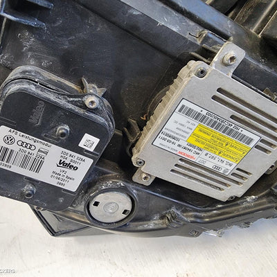 2010-2015 Volkswagen Passat Left Headlamp