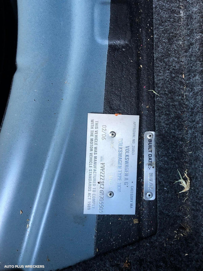 2006 Volkswagen Jetta Left Front Door